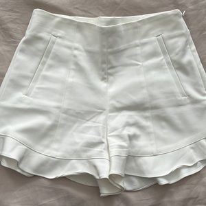 One state white shorts. Size 0. Worn 3 times.